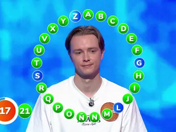 ¿Pacto o traición? Manu duda entre firmar el empate o arriesgar en El Rosco por un bote de 1.906.000 euros ¿Pacto o traición? Manu duda entre firmar el empate o arriesgar en El Rosco por un bote de 1.906.000 euros