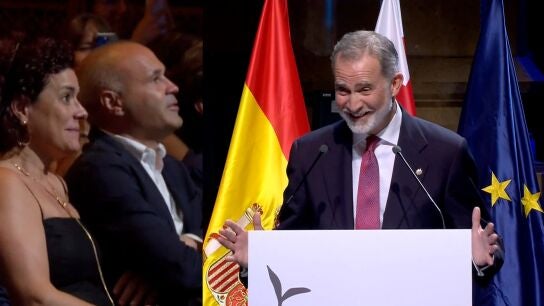 El momento del rey Felipe VI con Iniesta