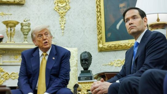 El presidente de Estados Unidos, Donald J. Trump junto al secretario de Estado de Estados Unidos, Marco Rubio
