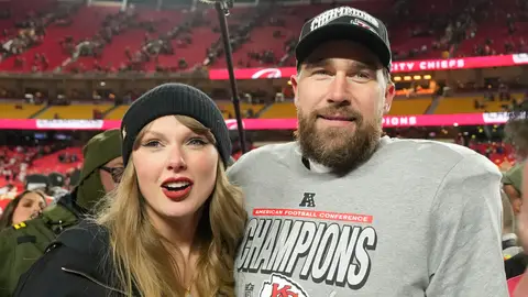 Taylor Swift y Travis Kelce Taylor Swift y Travis Kelce