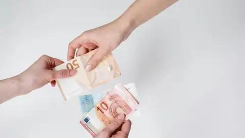 Imagen de archivo de dinero. Imagen de archivo de dinero.