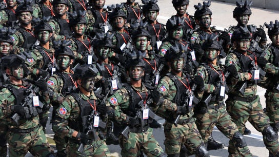 Camboya exige un alto el fuego inmediato y Tailandia rechaza el uso de la fuerza en la frontera compartida