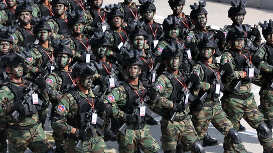 Camboya exige un alto el fuego inmediato y Tailandia rechaza el uso de la fuerza en la frontera compartida Camboya exige un alto el fuego inmediato y Tailandia rechaza el uso de la fuerza en la frontera compartida