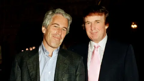 Epstein y Trump en una foto de archivo Epstein y Trump en una foto de archivo