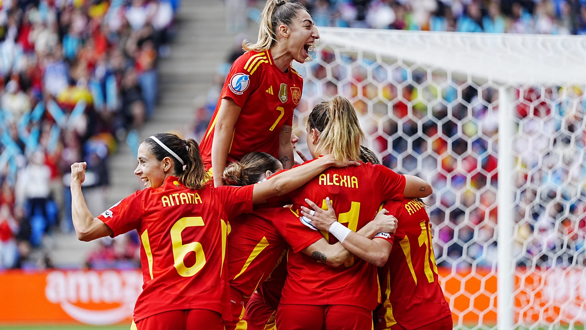 La selección celebrando el gol de Mariona La selección celebrando el gol de Mariona