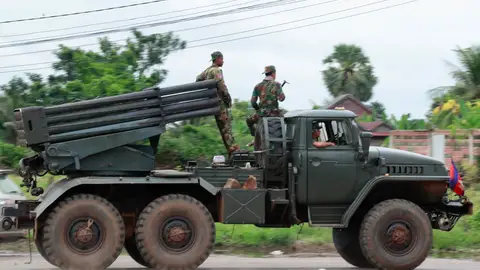 Tailandia y Camboya negociarán el lunes la solución de su conflicto armado Tailandia y Camboya negociarán el lunes la solución de su conflicto armado