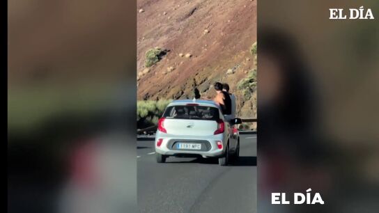 Las im&aacute;genes de la nueva grave imprudencia al volante en una carretera de Tenerife