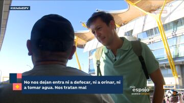 La situación se vuelve insostenible para los indigentes de Barajas: “Comemos de la basura, compartimos”