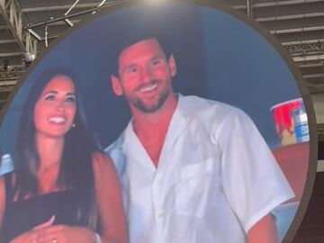Messi y Antonella en la kiss cam de Coldplay