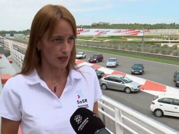 La entrega de coches se ha celebrado en la pista del circuito Ricardo Tormo de Cheste