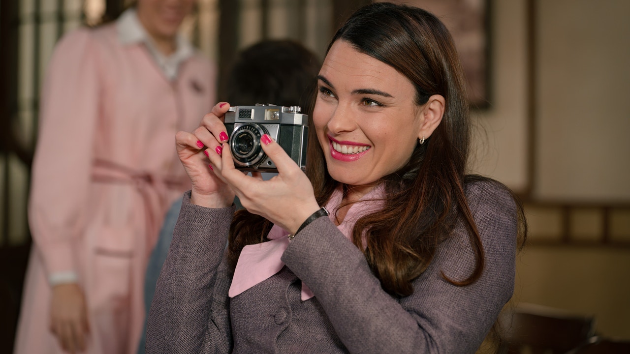 La nueva faceta de Fina Valero, la fotógrafa oficial de Perfumerías de la Reina en Sueños de libertad La nueva faceta de Fina Valero, la fotógrafa oficial de Perfumerías de la Reina en Sueños de libertad