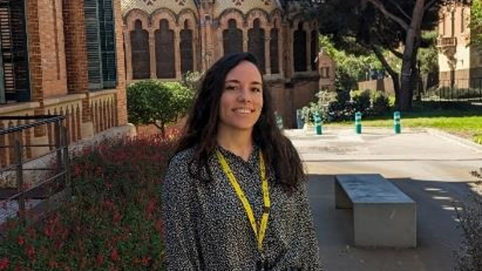 Una joven investigadora sevillana logra una beca por su pionera investigación genética contra el ictus: "Tendrá un impacto clínico en el futuro" Una joven investigadora sevillana logra una beca por su pionera investigación genética contra el ictus: "Tendrá un impacto clínico en el futuro"