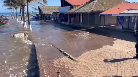 Las alertas en Chile tras el tsunami Las alertas en Chile tras el tsunami