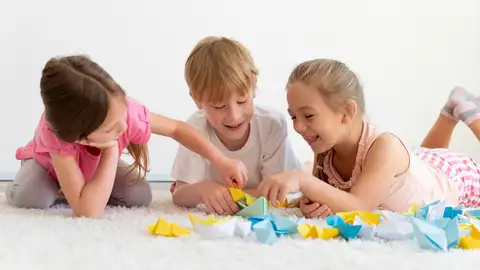 Niños jugando Niños jugando