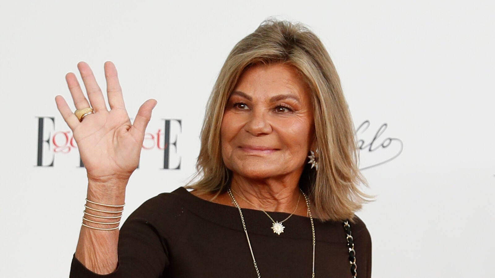 Cari Lapique empieza las vacaciones con sus nietos y su hija, Carla Goyanes, en su verano más difícil