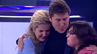 Patricia y Marina, entre lágrimas en Atrapa un millón: ¡una obra de arte que vale 175.000 euros! Patricia y Marina, entre lágrimas en Atrapa un millón: ¡una obra de arte que vale 175.000 euros!