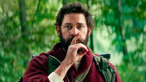 John Krasinski en Un lugar tranquilo John Krasinski en Un lugar tranquilo