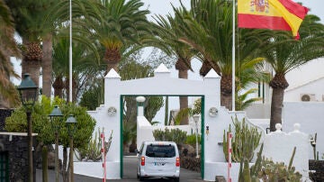 Pedro Sánchez inicia sus vacaciones en Lanzarote con su familia