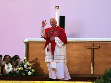 El Papa León XIV preside la vigilia de oración con motivo de la Semana del Jubileo de la Juventud 2025 en Tor Vergata. El Papa León XIV preside la vigilia de oración con motivo de la Semana del Jubileo de la Juventud 2025 en Tor Vergata.