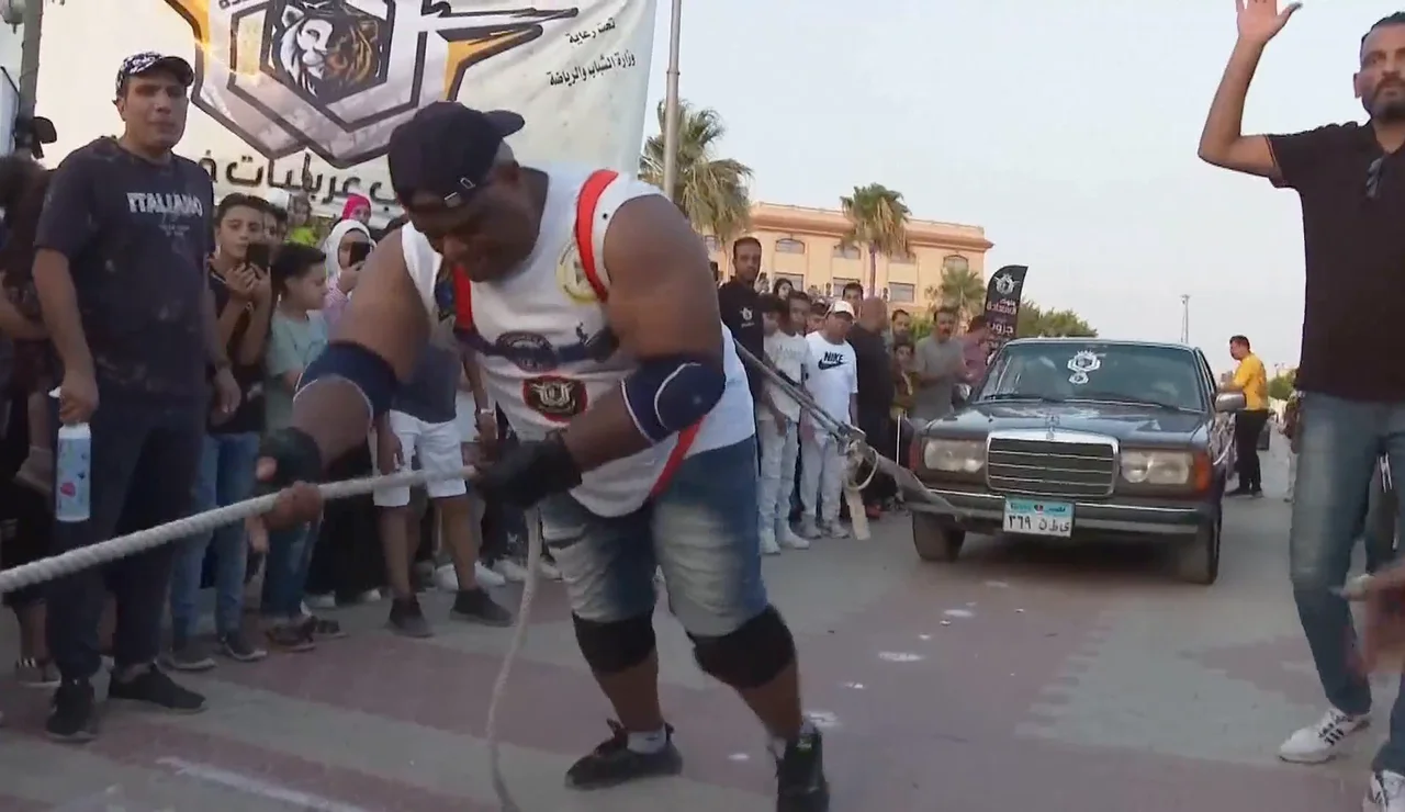 'Kabonga', récord Guinness al arrastrar 20 coches