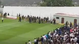 Lamentables imágenes en el derbi canario Lamentables imágenes en el derbi canario