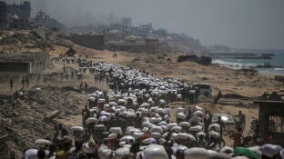 Al menos 13 muertes en Gaza por tiroteos en puntos de reparto de comida