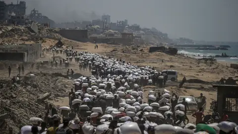 Al menos 13 muertes en Gaza por tiroteos en puntos de reparto de comida Al menos 13 muertes en Gaza por tiroteos en puntos de reparto de comida