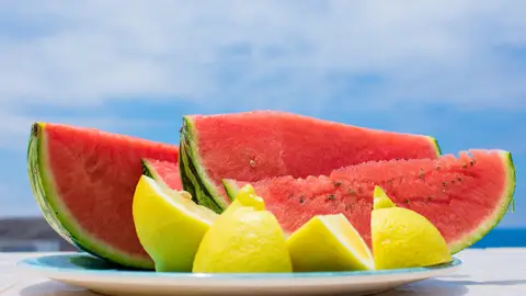 Sandía con limón Sandía con limón