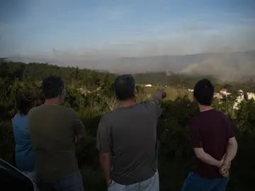 Incendio en Aldea de Corme, Ponteceso, provincia de A Coruña, Galicia, España Incendio en Aldea de Corme, Ponteceso, provincia de A Coruña, Galicia, España