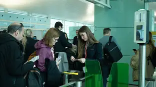 Desaparece en el aeropuerto de Menorca y aterriza en Milán sin billete: el insólito viaje de un menor de 15 años Aeropuerto