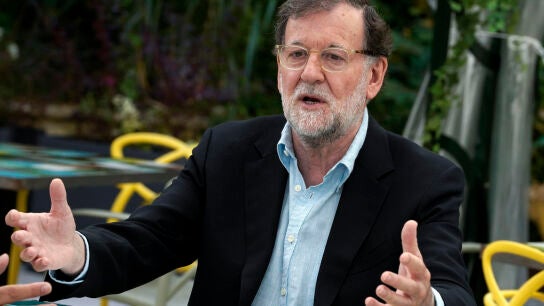 Rajoy se pronuncia por primera vez sobre el 'caso Montoro': "Deber&iacute;amos ser todos un poco m&aacute;s prudentes"