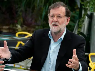 Rajoy se pronuncia por primera vez sobre el 'caso Montoro': "Deberíamos ser todos un poco más prudentes" Rajoy se pronuncia por primera vez sobre el 'caso Montoro': "Deberíamos ser todos un poco más prudentes"