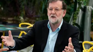 Rajoy se pronuncia por primera vez sobre el 'caso Montoro': "Deberíamos ser todos un poco más prudentes" Rajoy se pronuncia por primera vez sobre el 'caso Montoro': "Deberíamos ser todos un poco más prudentes"