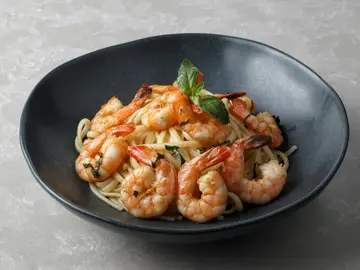 Pasta con gambas Pasta con gambas