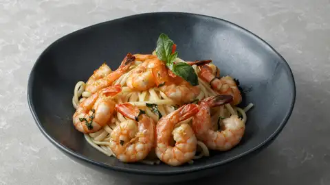 Pasta con gambas Pasta con gambas