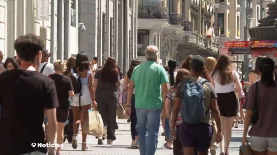 La inmigraci&oacute;n impulsa el crecimiento de la poblaci&oacute;n en Espa&ntilde;a hasta los 49,3 millones