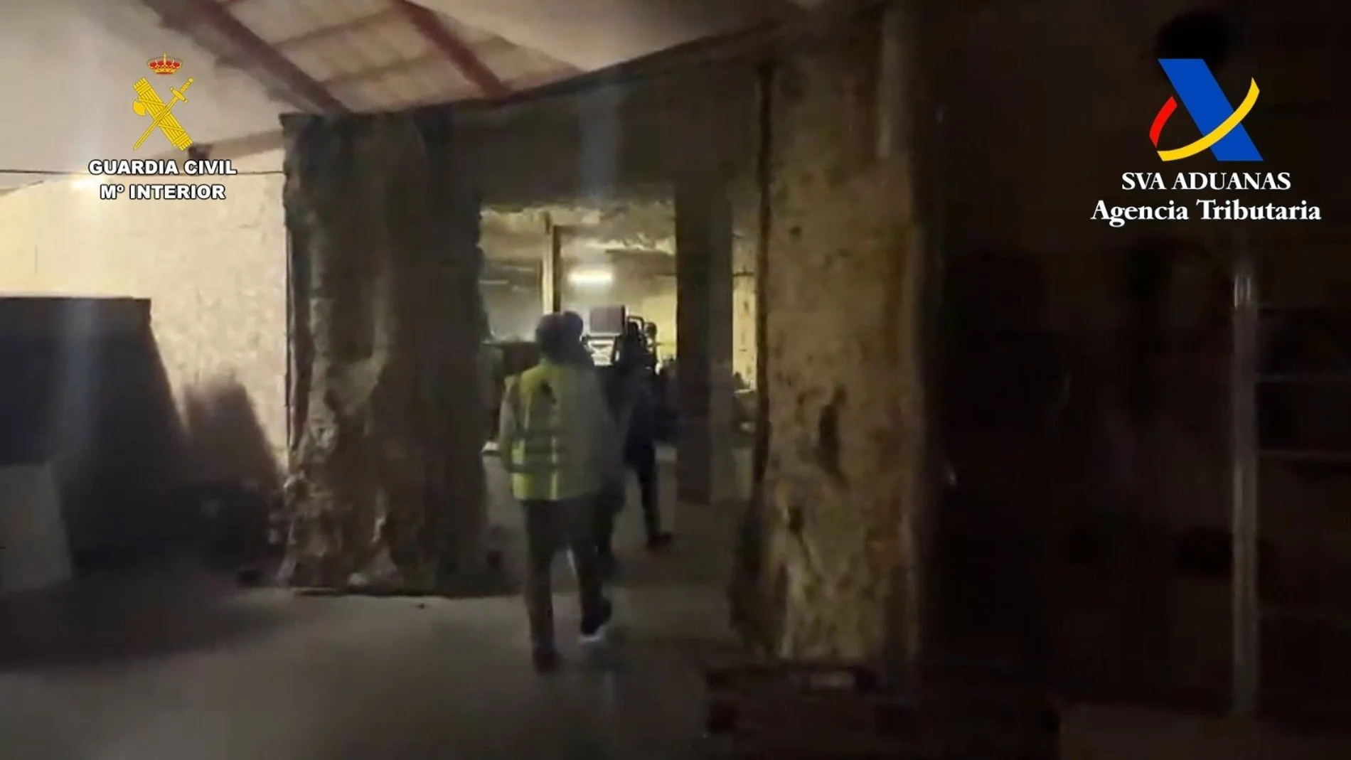 Liberadas 18 personas que trabajaban en condiciones infrahumanas en fábricas ilegales de Málaga y Córdoba Liberadas 18 personas que trabajaban en condiciones infrahumanas en fábricas ilegales de Málaga y Córdoba