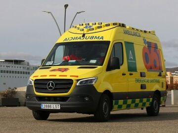 Archivo - Imagen de archivo ambulancia de Emergencias Sanitarias 061 de Andaluc&iacute;a. - 112 - Archivo