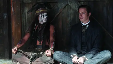 Johnny Depp y Armie Hammer en El llanero solitario Johnny Depp y Armie Hammer en El llanero solitario