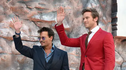 Johnny Depp y Armie Hammer durante la promoción de El llanero solitario Johnny Depp y Armie Hammer durante la promoción de El llanero solitario