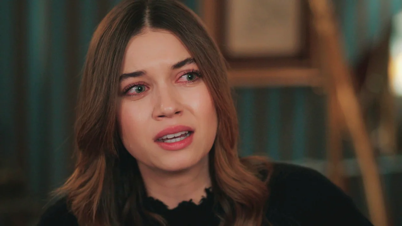 Seyran lo grita todo: acusa a İfakat de ser la amante de Orhan y deja a Halis en shock