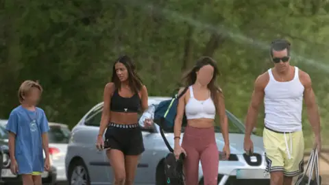 Daniel Casas, Melyssa Pinto, una amiga y Mario Casas Daniel Casas, Melyssa Pinto, una amiga y Mario Casas