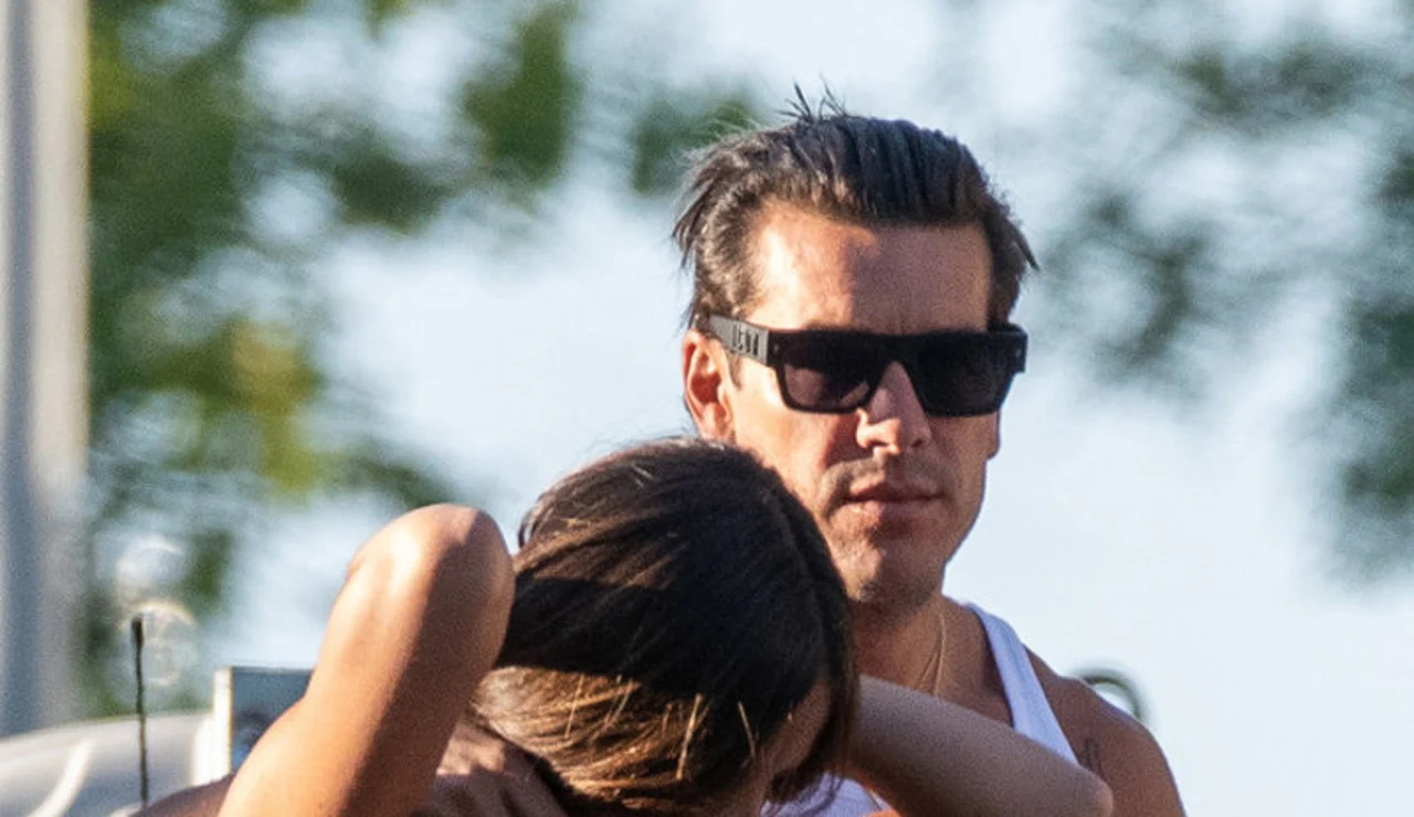 Mario Casas y Melyssa Pinto