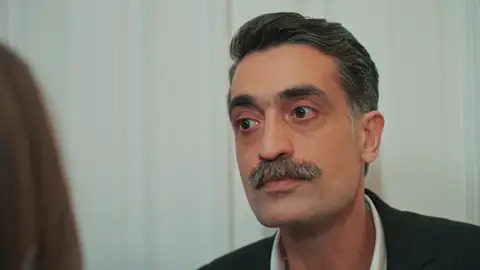 "Durante años me pegaste y me obligaste a callar": Seyran revela los abusos de Kazım y lo desenmascara ante todos "Durante años me pegaste y me obligaste a callar": Seyran revela los abusos de Kazım y lo desenmascara ante todos