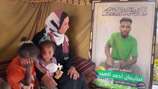 La mujer del 'Pel&eacute; palestino' llora su muerte: "No quer&iacute;a dejarnos, que Dios no perdone a quien hizo esto"