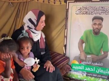 La mujer del 'Pelé palestino' llora su muerte: "No quería dejarnos, que Dios no perdone a quien hizo esto"