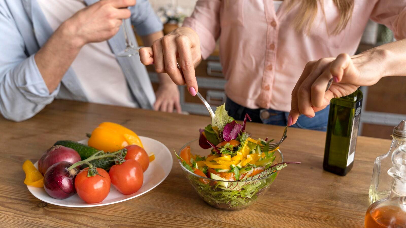 Alimentación en la menopausia: Pautas, consejos e ideas de menús para fortalecer tu organismo