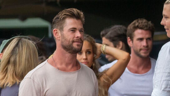 Chris y Liam Hemsworth en Byron Bay