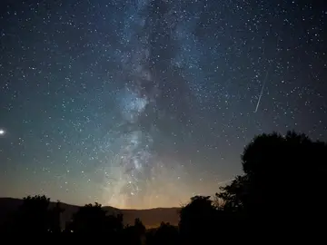 Perseidas, la lluvia estelar del verano, en la localidad cántabra de Proaño Perseidas, la lluvia estelar del verano, en la localidad cántabra de Proaño