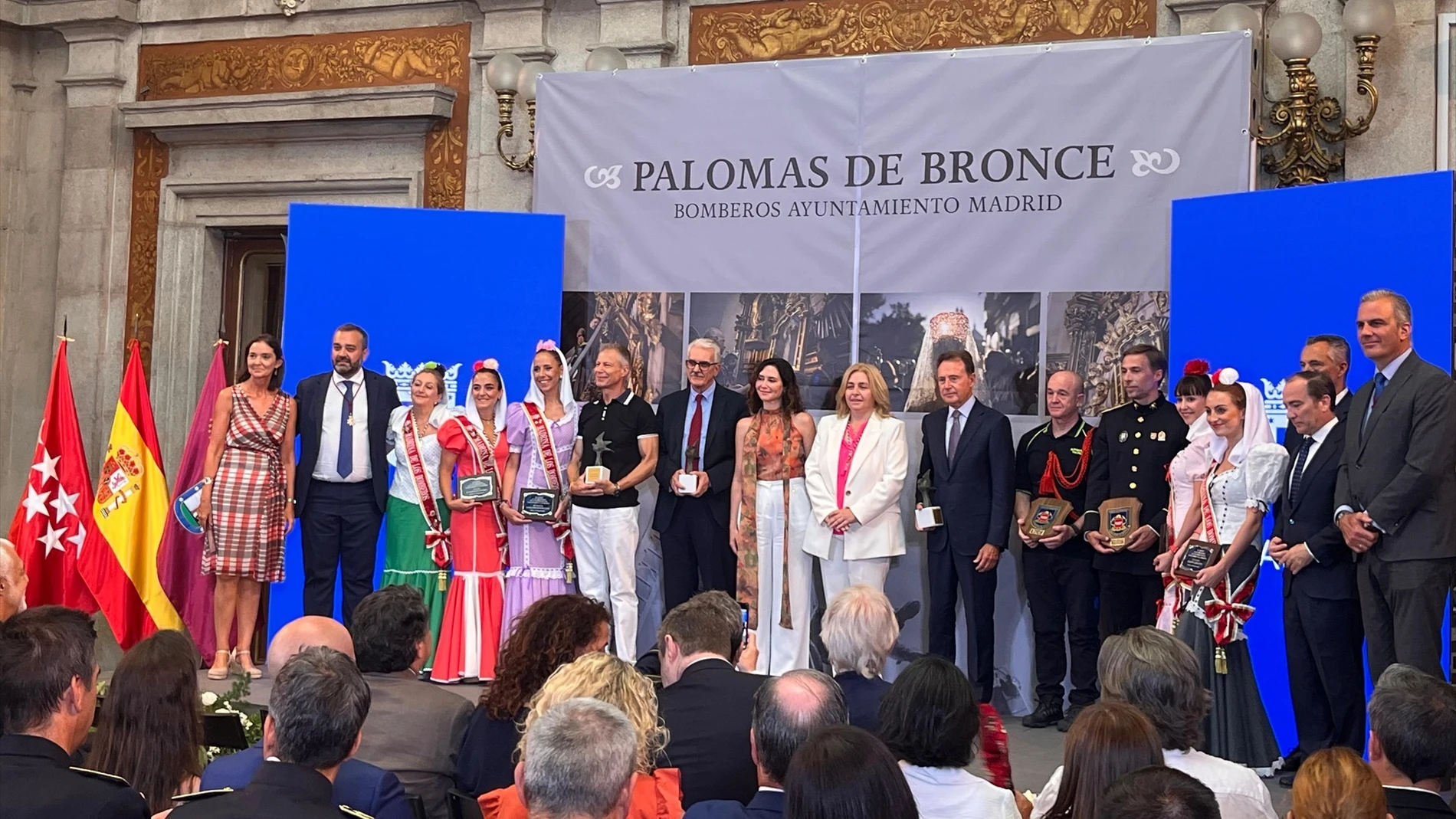 Matías Prats, galardonado con la paloma de bronce 2025 del Ayuntamiento de Madrid Matías Prats, galardonado con la paloma de bronce 2025 del Ayuntamiento de Madrid